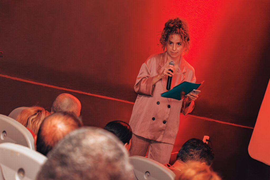 AR8 - Conferencia de prensa - 22