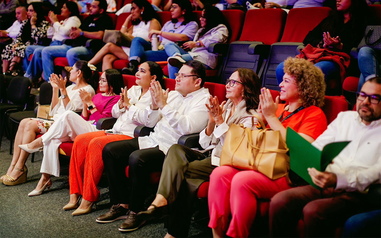 AR8 - Boletín Foro - Web 03+