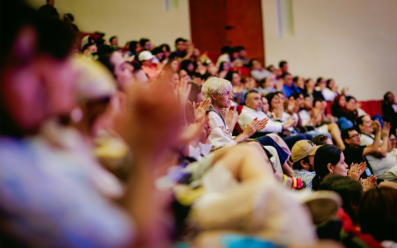 AR8 - Boletín Foro - Web 11