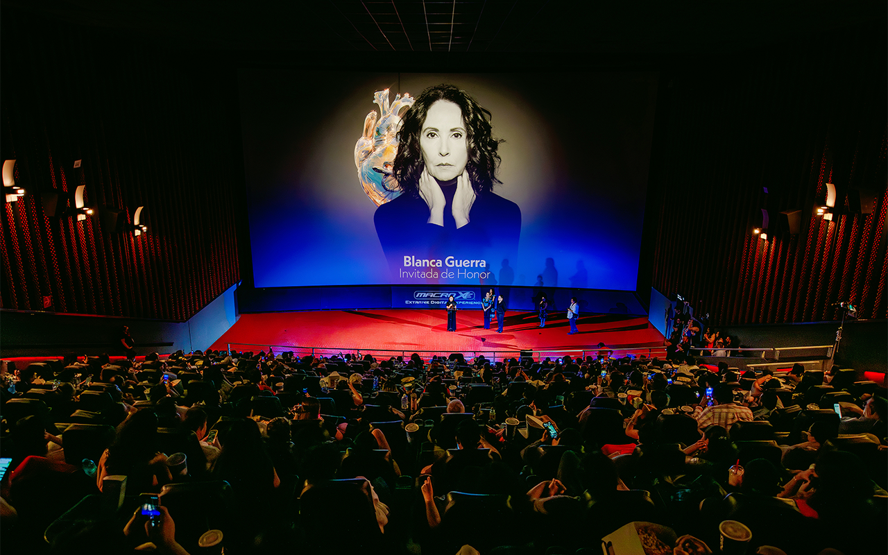 AR8 - Inauguración 22